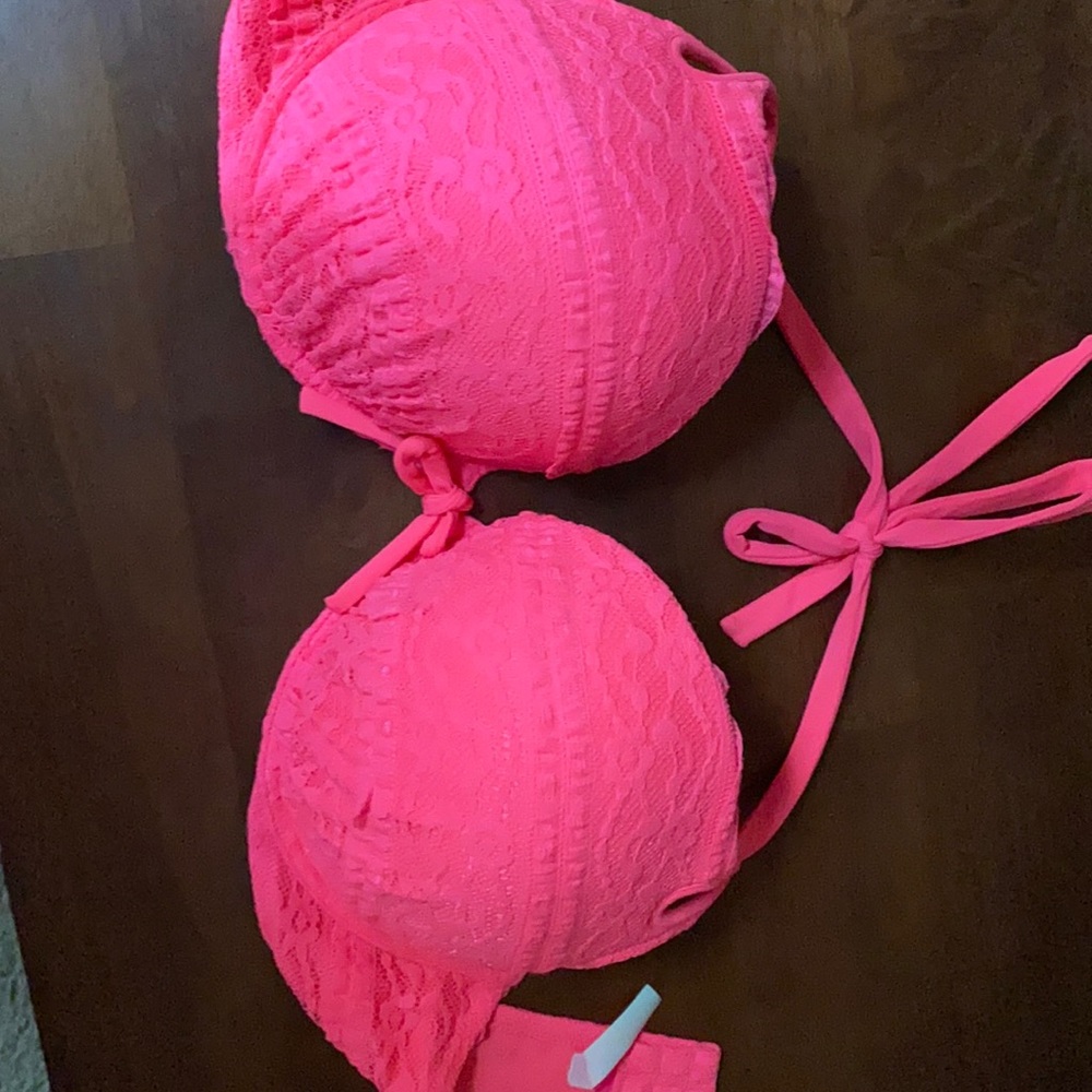 Victoria Secret women’s bikini top